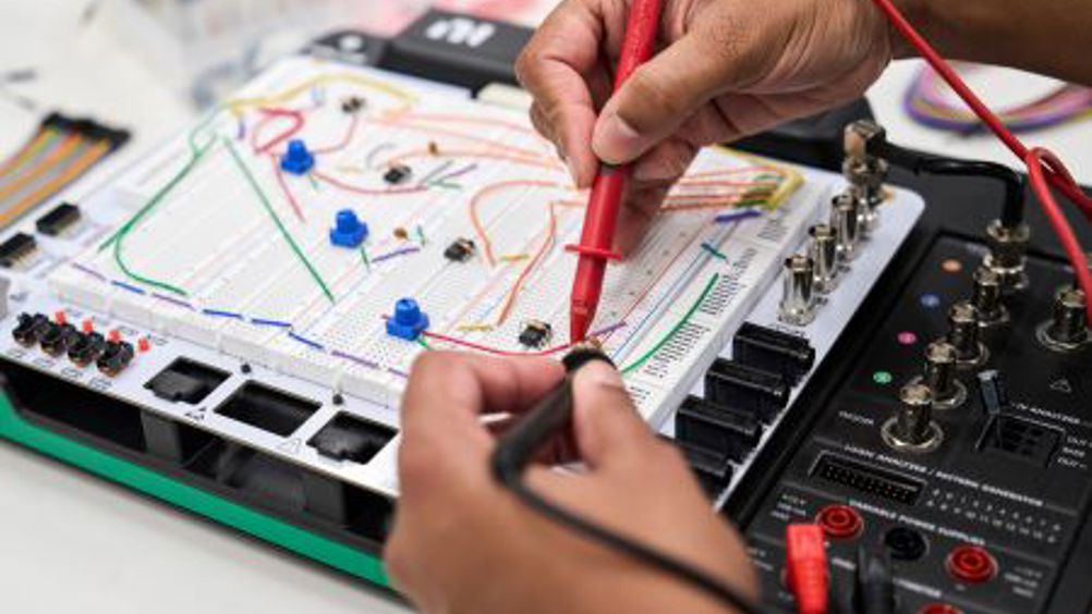Emerson introduces NI Digilent Analog Discovery Studio Max electronics lab - New Electronics
